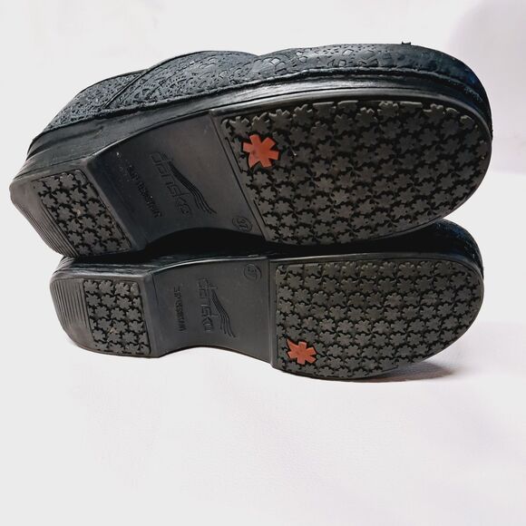 Dansko XP Clogs Professional Nurse Black Embossed Leather EU 37 / Women’s Size 6 - Picture 6 of 9
